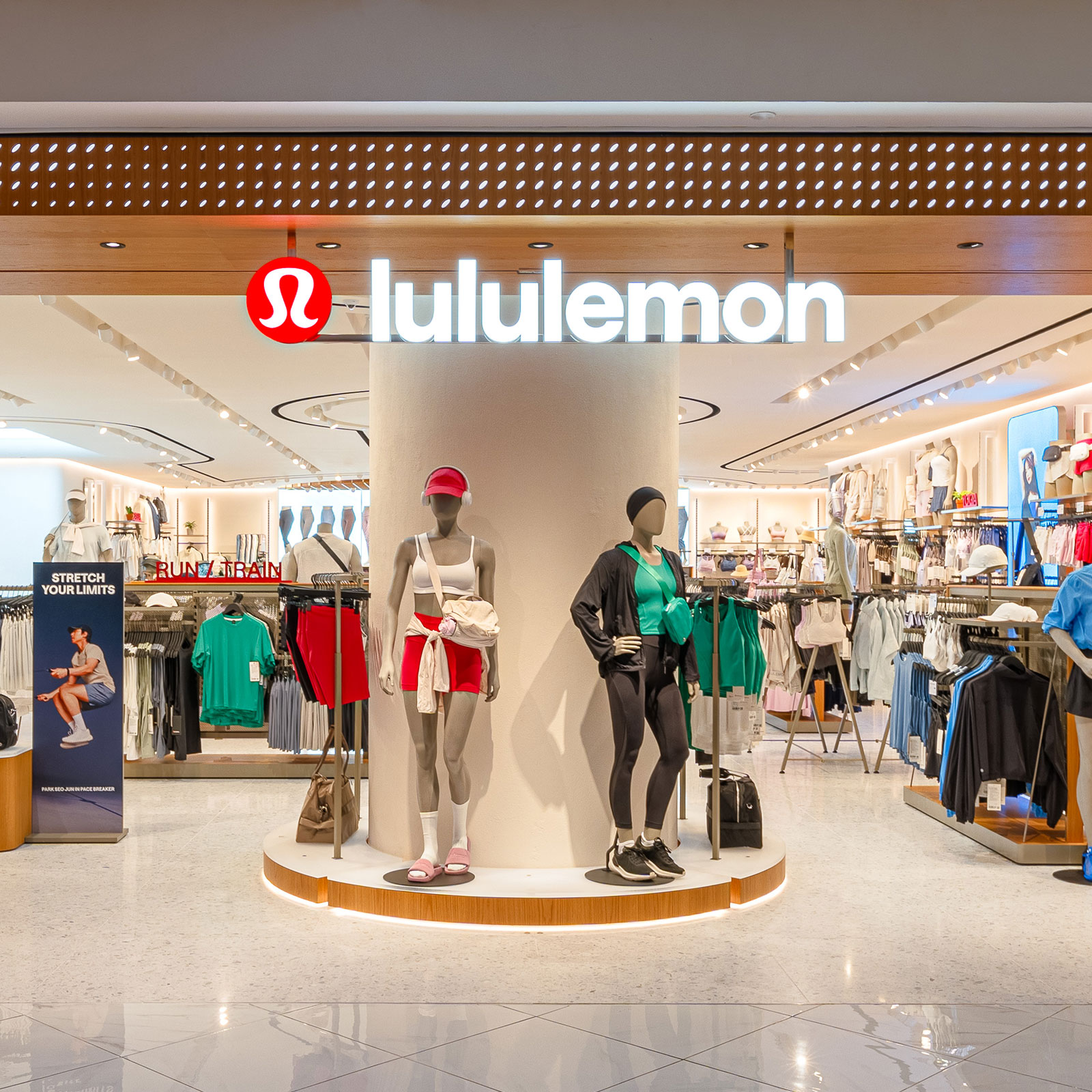 Lululemon Takashimaya